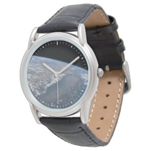 Kalifornien und Nevada wurden aus dem All gesehen. Armbanduhr