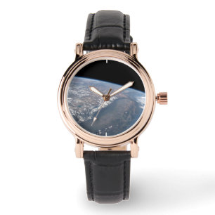 Kalifornien und Nevada wurden aus dem All gesehen. Armbanduhr