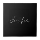 Kalligrafie Eleganter Schwarz-weißer Schlichter Na Fliese<br><div class="desc">Suchen Sie eine schöne Kalligrafie mit einer ästhetischen Handschrift? Dieses einfache,  auffällige Design ist für Sie. Dieses Produkt beeindruckt sofort diejenigen,  die es sehen. Das feine und geschmackvolle Design spiegelt sofort die Qualität Ihrer Beziehung und Familie wider.</div>