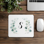 Kalligrafie Eucalyptus Foliage Monogram Einfach Mousepad<br><div class="desc">Diese Kalligraphie eucalyptus foliage monogramm einfache Maus-Pad ist ein perfektes Geschenk für eine Schule,  ein Büro oder jede Veranstaltung. Das Design zeichnet sich durch hübsche handbemalte Aquarell-grüne Eukalyptus-Blätter aus und inspiriere natürlichen Charme.</div>