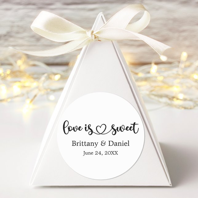Kalligrafie Herzkrankheit Liebe ist süße Gastgesch Runder Aufkleber (Customize to change your personalized text size, text style or to add more text.)