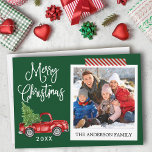 Kalligrafisches Weihnachtsbänder Feiertagskarte<br><div class="desc">Moderne Fun Calligrafie Script Wasserfarbe Vintager roter LKW mit Weihnachtsbaum,  Sofortkamera Foto Frohe Weihnachtskarte - Forest Green Background und Red & White Stripes Kunsthandwerk Tape</div>