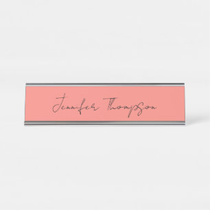 Kalligraphie Eleganto Coral Pink Schlicht Einfache Schreibtischnamensplakette