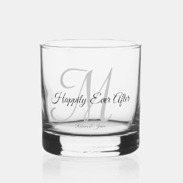 Kalligraphie-Monogramm glücklich je nach Hochzeit Whiskyglas