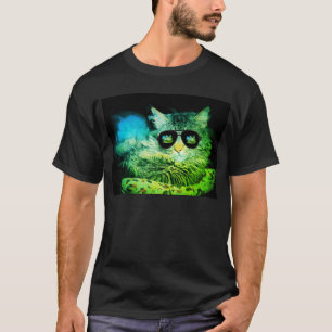 Kalte Engels-Katze in der Sonnenbrille T-Shirt