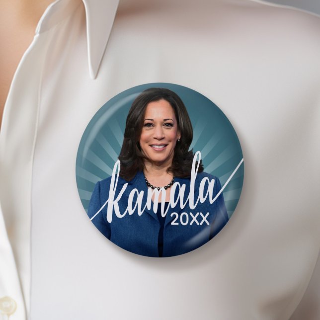 Kamala Harris 2024 - blau aquamarin mit Skriptname Button (Kamala Harris Campaign Button - Great Rally button for the Next Election)