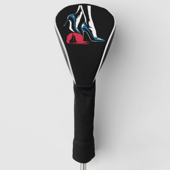 Kamala Harris Heels treten auf Maga Hat Golf Headcover (Vorderseite)