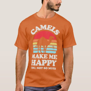 Kamele machen mich glücklich, Sunset Retro für Män T-Shirt