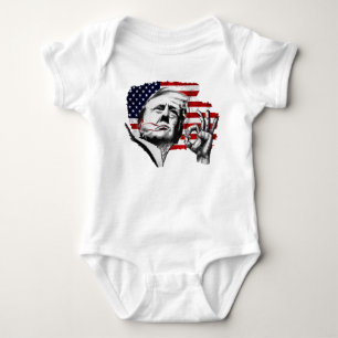 Kampf Baby Strampler