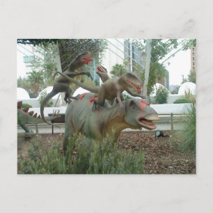 Kampf gegen Dinosaurier Postkarte