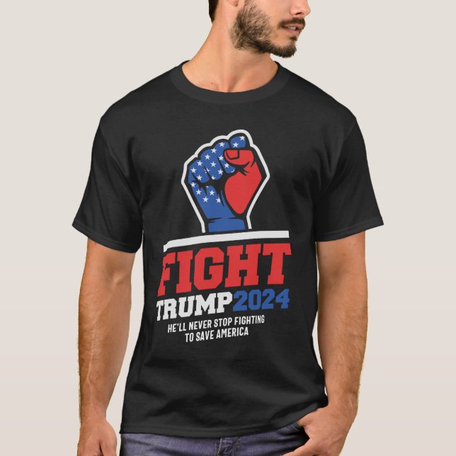 Kampf! Trump 2024 steht für Gerechtigkeit T-Shirt (Vorderseite)