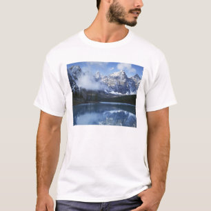 Kanada, Alberta, Banff National Park, Lake T-Shirt