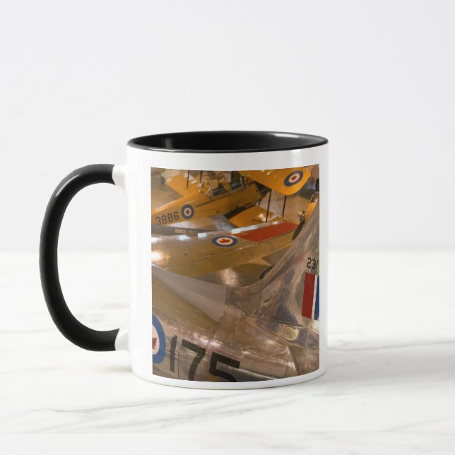 Kanada, Alberta, Calgary: Aero Weltraummuseum von Tasse (Links)