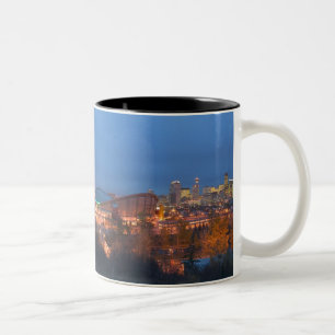 Kanada, Alberta, Calgary: Stadt-Skyline von 4 Zweifarbige Tasse