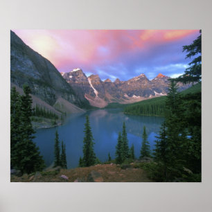 Kanada, Alberta, Lake Moraine bei Morgengrauen, Ba Poster