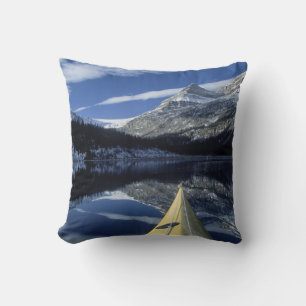 Kanada, British Columbia, Banff. Kajakschnabel auf Kissen
