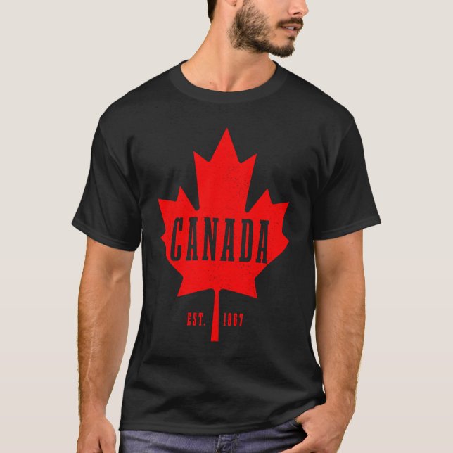 Kanada Est 1867 Ahornleaf Kanadische Flagge Pride  T-Shirt (Vorderseite)