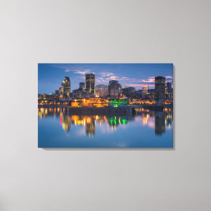 Kanada, Montreal, Skyline und Alter Hafen Leinwanddruck