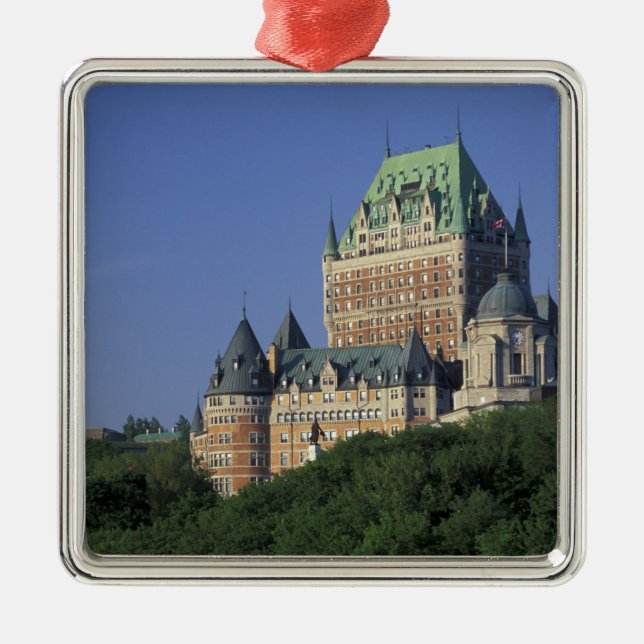 Kanada, Quebec City.  Chateau Frontenac. Silbernes Ornament (Vorne)