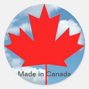 Kanadaflagge und blauer Himmel, made in Canada Runder Aufkleber