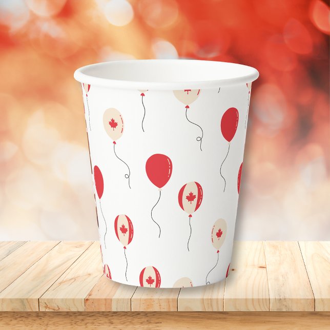 Kanadischer Tag Pappbecher (Von Creator hochgeladen)