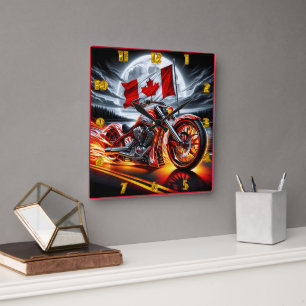 Kanadisches Motorradfahren unter einem Vollmond Quadratische Wanduhr