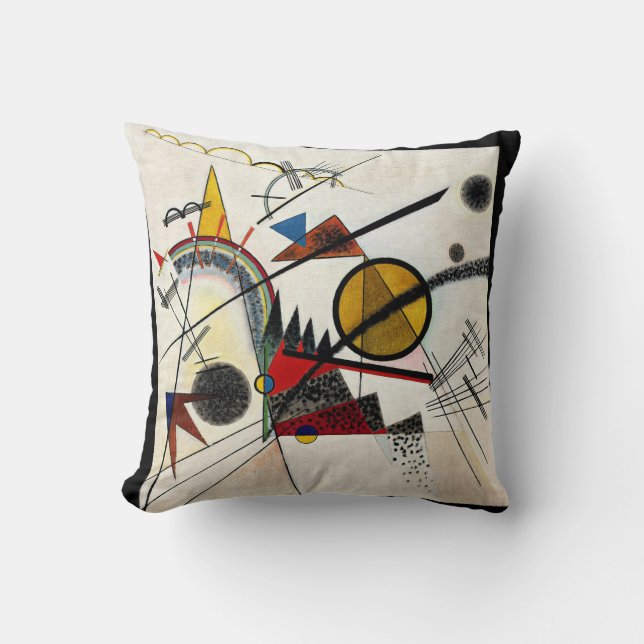 Kandinsky - Auf dem Schwarzen Platz Kissen (Vorderseite)