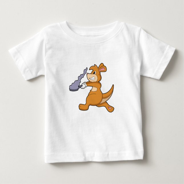 Kangaroo als Koch mit Pan Baby T-shirt (Vorderseite)