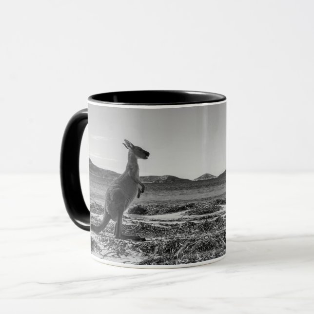 Kangaroo Australia Lucky Bay Black and White Foto Tasse (Vorderseite Links)