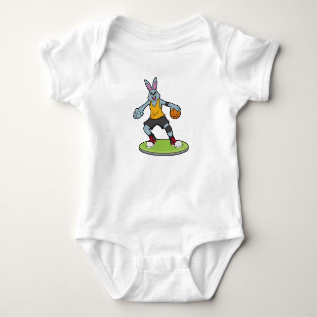 Kaninchen als Basketballspieler mit Basketball Baby Strampler (Vorderseite)