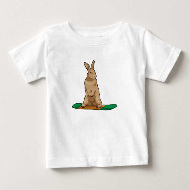 Kaninchen als Snowboarder mit Snowboard Baby T-shirt (Vorderseite)