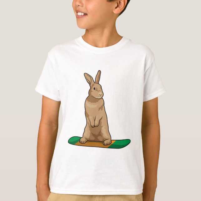 Kaninchen als Snowboarder mit Snowboard T-Shirt (Vorderseite)