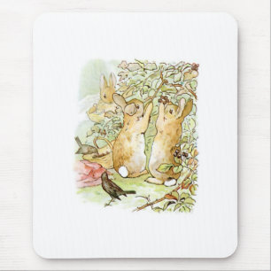 Kaninchen: BlackBerry Picking (Beatrix Potter) Mousepad