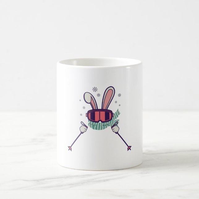 Kaninchen mit Skistöcken und Skibrille Kaffeetasse (Mittel)