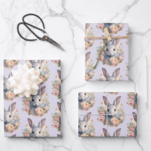 Kaninchen umgeben von pastellfarbenen Blumen Süßes Geschenkpapier Set