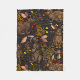 Kaninchen und Waldflora Fleece Blanket