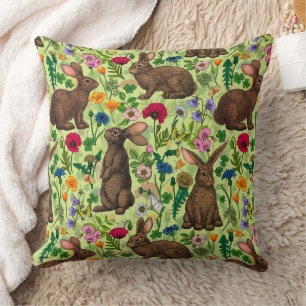 Kaninchen und Wildblumen auf Honigtau Kissen