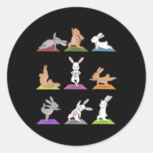 Kaninchengeschenk  Sonnenyoga in Yoga Posen Sport Runder Aufkleber
