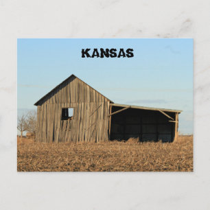 Kansas Grange en bois dans un champ Carte postale