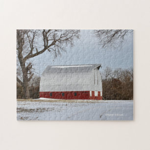 Kansas Red Barn mit Schnee
