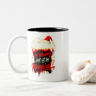 Kantiger roter und schwarzer Grunge-Stil Cozy Wint Zweifarbige Tasse