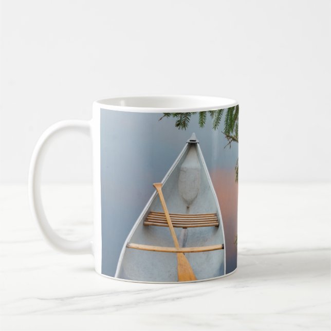 Kanu am See bei Sonnenuntergang, Kanada Kaffeetasse (Links)