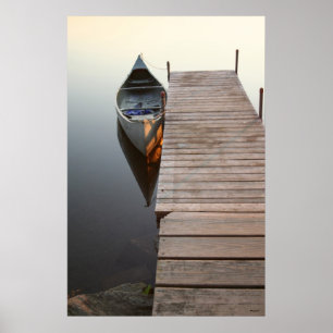 Kanufahren auf kristallklarem See - Individuell an Poster