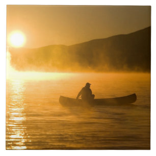 Kanufahren in der Lily Bay bei Sonnenaufgang, Moos Fliese