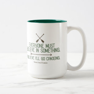 Kanufahren   Thoreau-Quote Zweifarbige Tasse