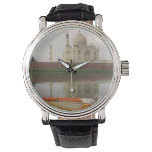 Kanus im Wasser mit Taj Mahal, Agra, Indien Armbanduhr