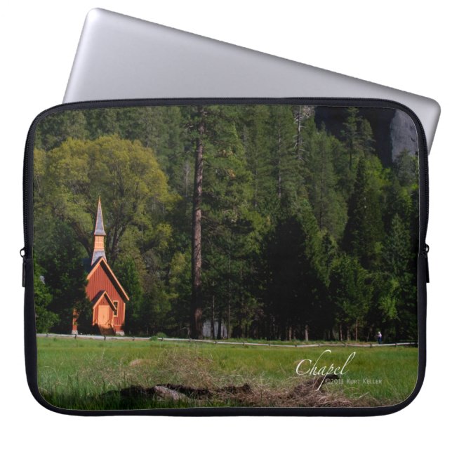 Kapelle bei Yosemite Laptopschutzhülle (Vorderseite)