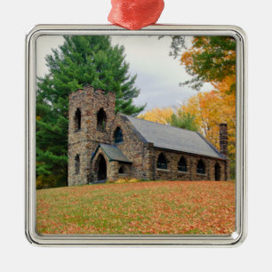 Kapelle im Herbst Ornament Aus Metall