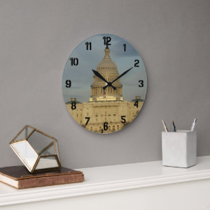 Kapitol in Washington DC mit schwarzen Ziffern Große Wanduhr