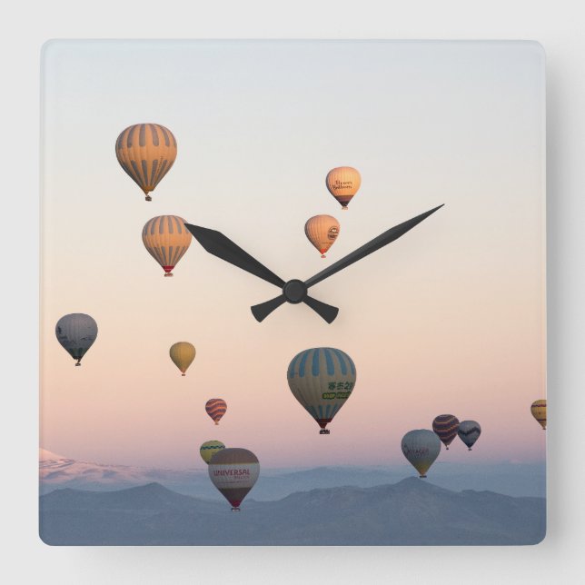 Kappadokien. Balloon Flight Quadratische Wanduhr (Vorderseite)